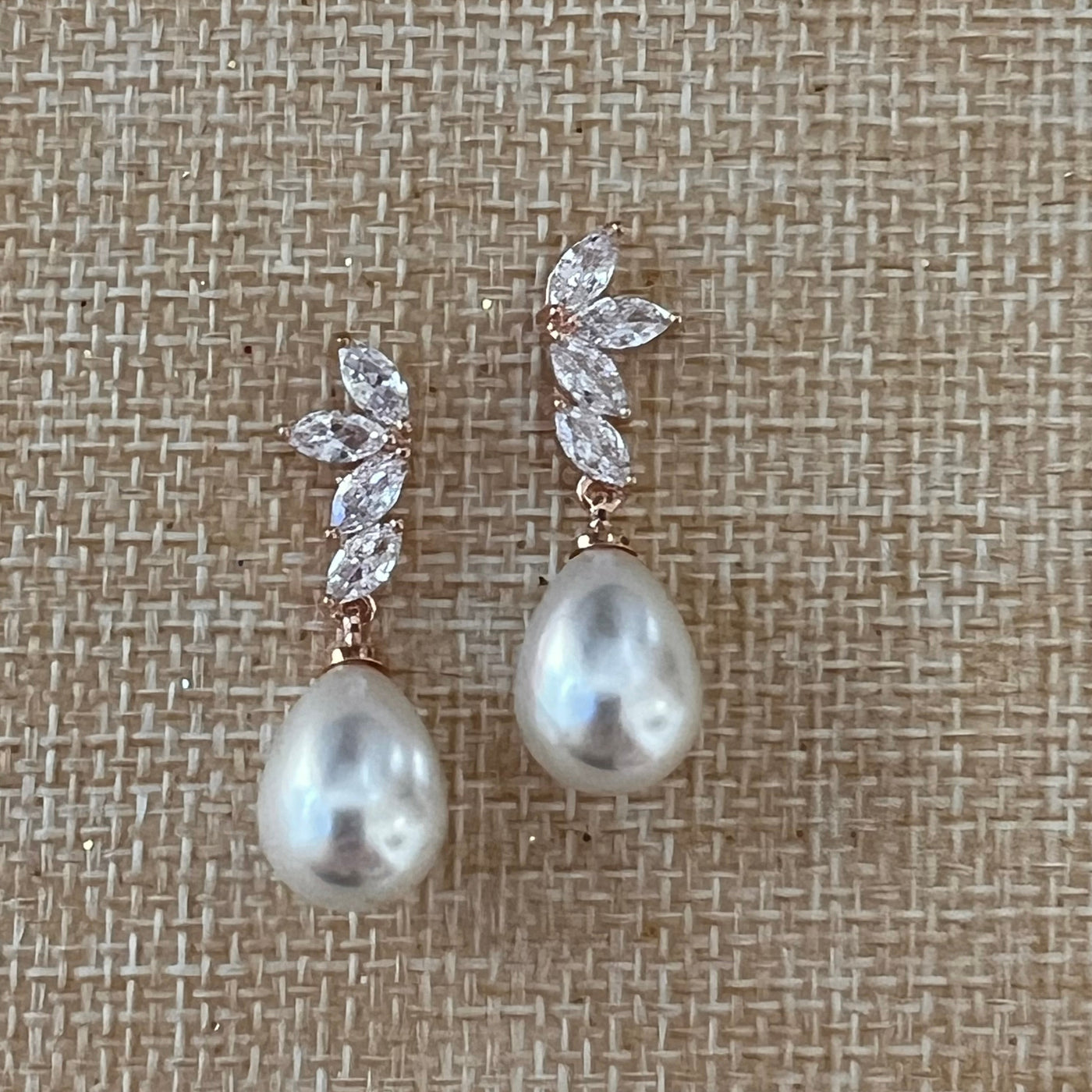 Bridal Earrings, Delicate Pearl Zirconia Wedding Earring, Pearl Earring