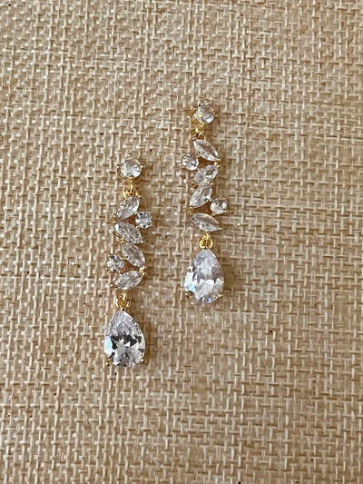 Bridal Earrings, Dangle Classy Swarovski and Zirconia Wedding & Quinceanera Earring