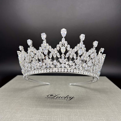 Silver Quinceanera Tiara, Crown for Wedding, Elegant Corona, Sophisticated Bridal Headpiece