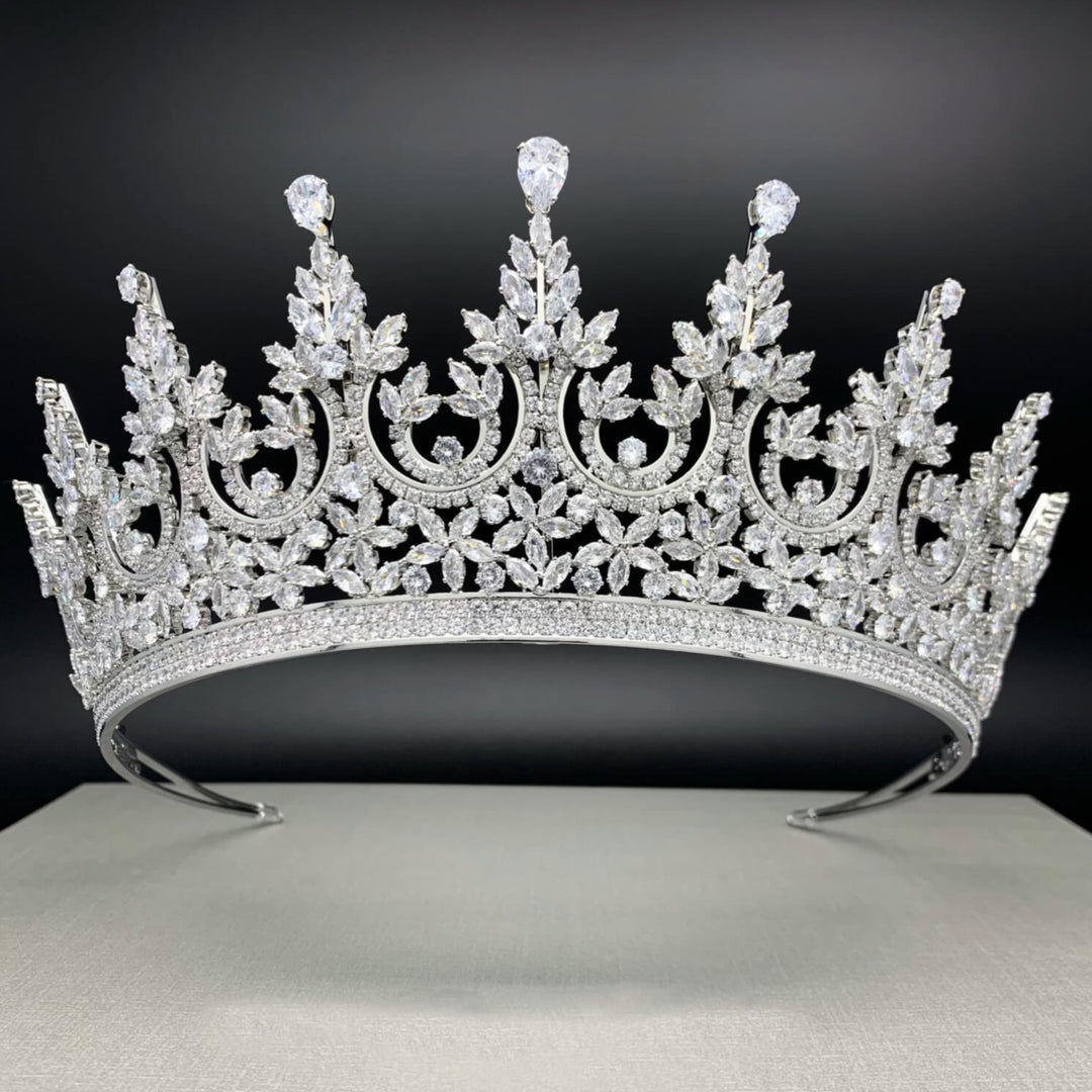 Fascia per il 16° compleanno per ragazze corona principessa regina tiara strass fasce per torta topper per torta numero 16 palloncini elio decorazione di buon compleanno per ragazze 16 anni forniture